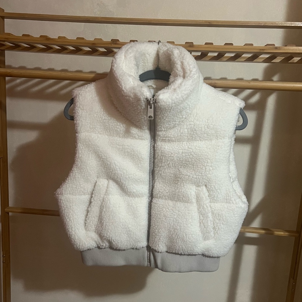 Garage Cropped Puffer Vest